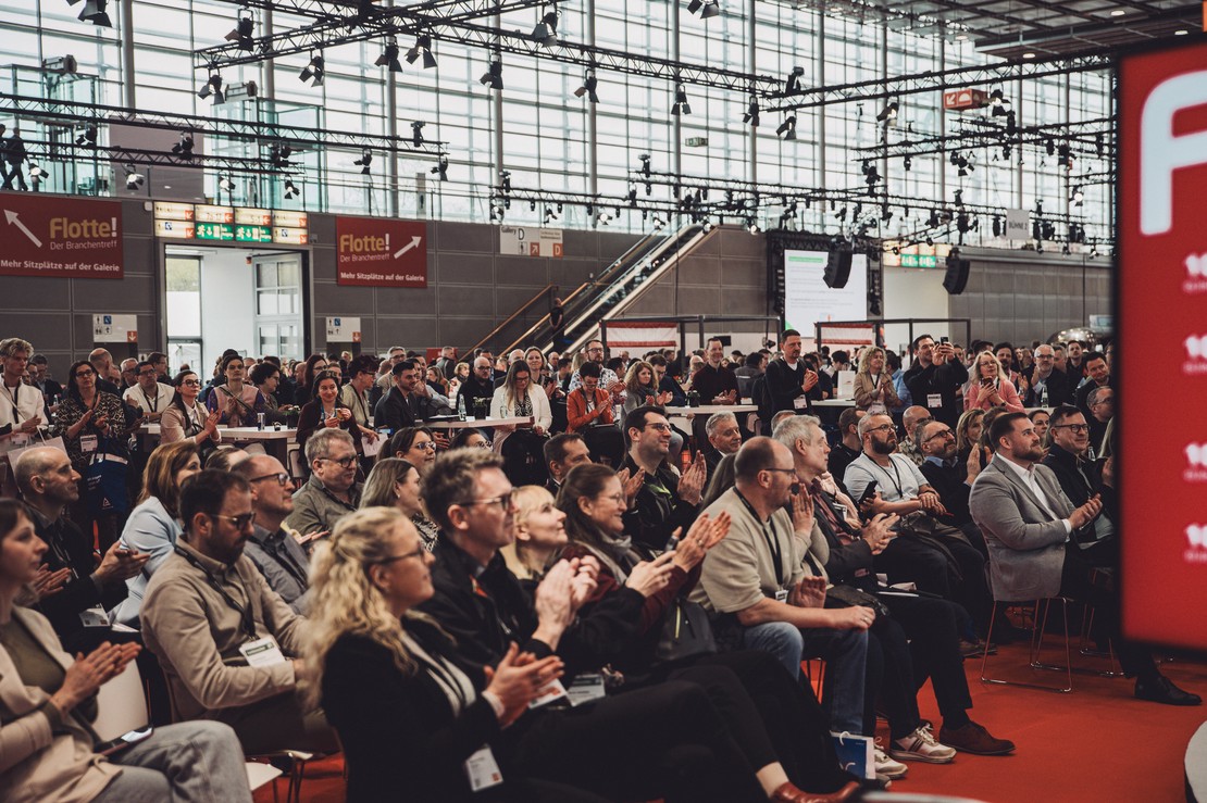 Visitors at Flotte! The Industry Meetup listening to a presentation