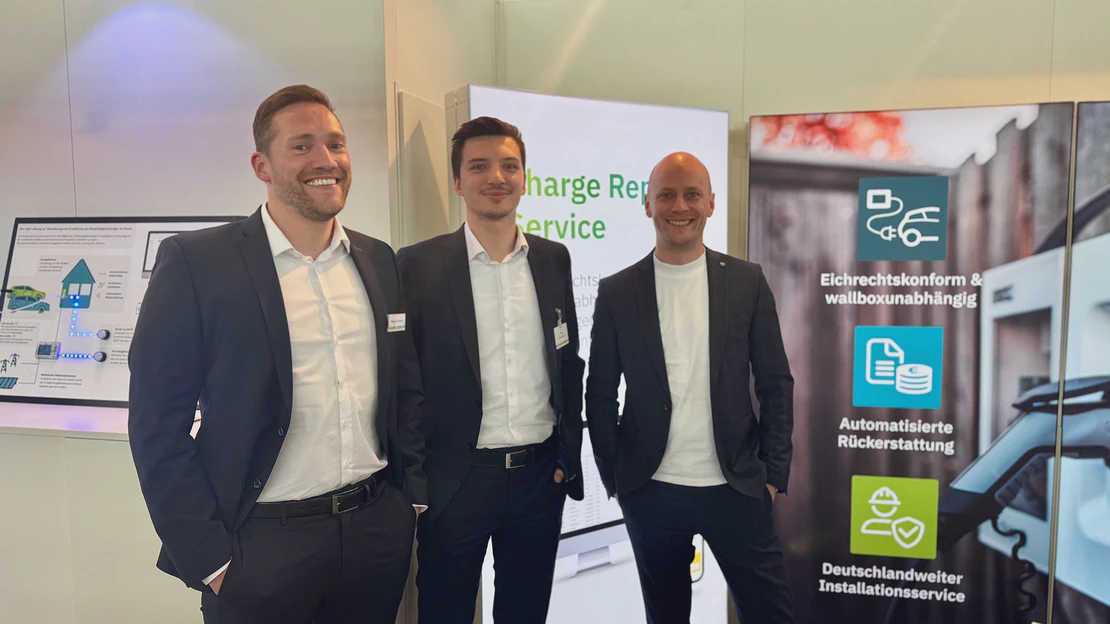 Phoenix Contact Mitarbeiter Anton Schönenberg, Robert Bieber und Mathias Weßelmann auf der Flotte! Der Branchentreff.